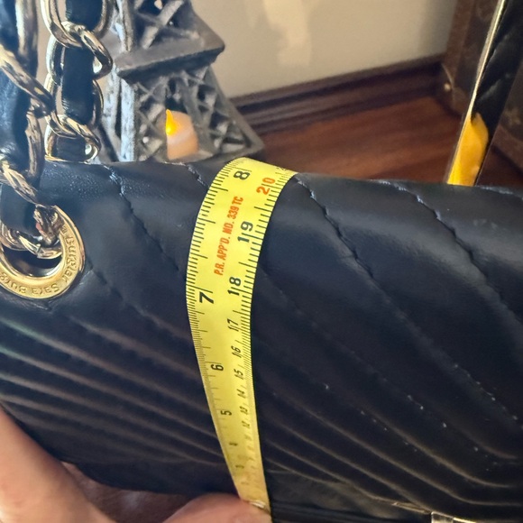 💗Quilted Genuine Leather Chevron Flap Bag 11” wide❤️ - Picture 11 of 16